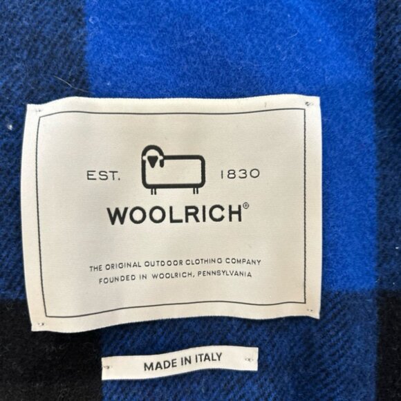 Woolrich Made in Italy throw blanket.  NWT - Picture 2 of 4
